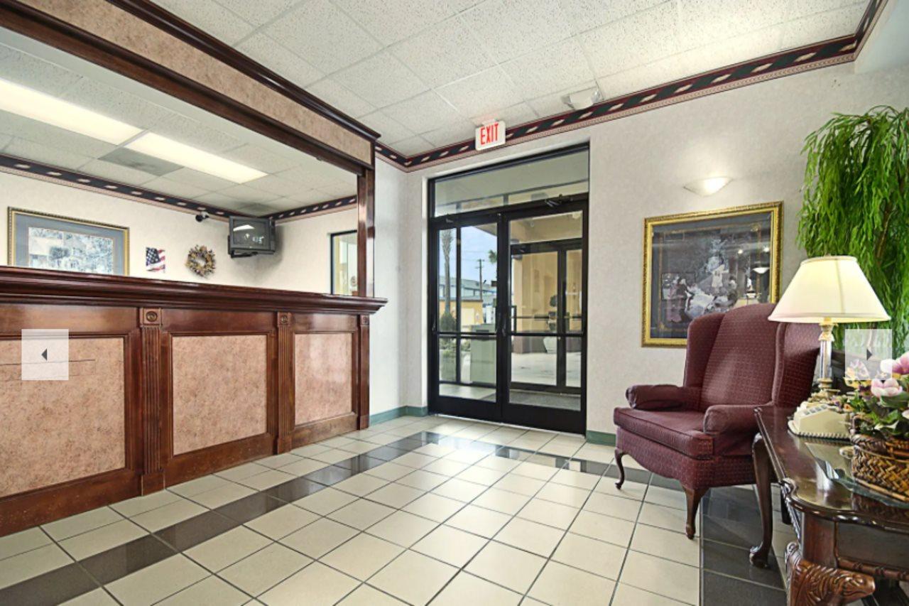Super 8 By Wyndham Mobile/Tillmans Corner Exterior photo